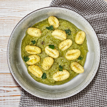 Gnocchi de pomme de terre, crème de brocoli au chèvre