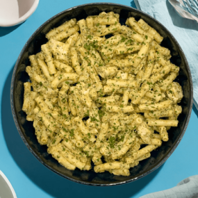 Macaroni au poulet, crème de courgette façon chimichuri