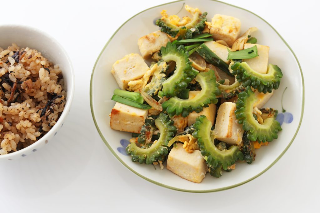 Régime Okinawa assiette traditionnelle